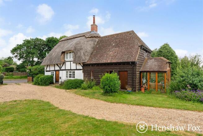 4 bed property, in Botley Road, £750,000