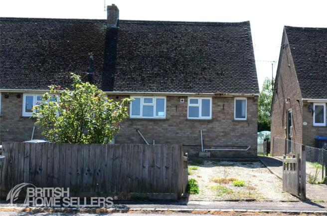 1 bed property, in Foxwood Close, £280,000