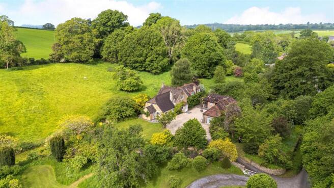 3 bed property, in Yarlington, £845,000