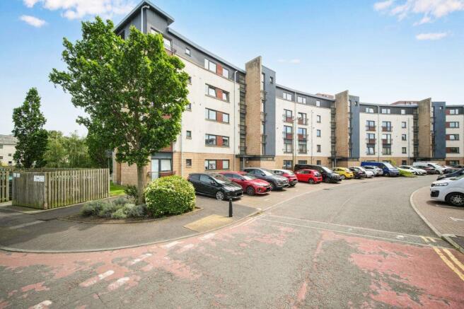 2 bed property, in Flat 7, £220,000