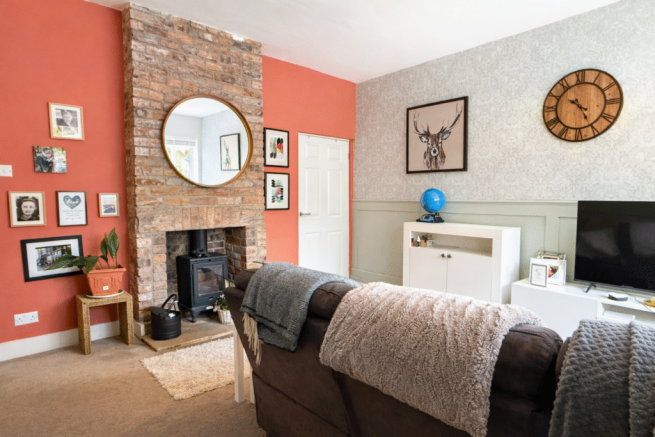 3 bed property, in Bacup Road, £250,000