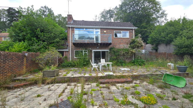 3 bed property, in Zin Zan, £500,000