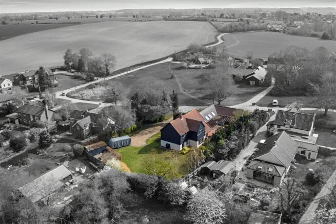 6 bed property, in Alton Green, £1,000,000