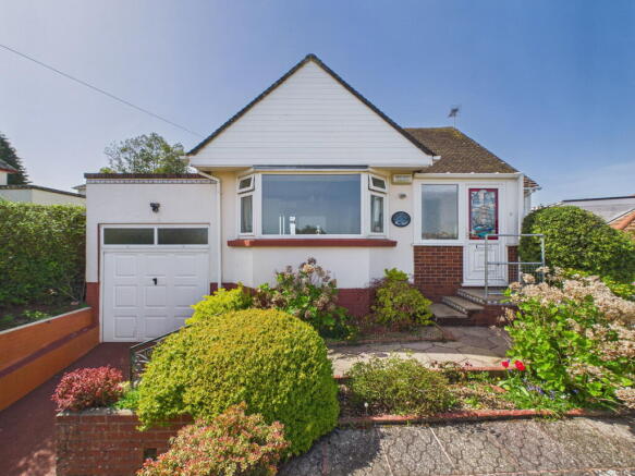 2 bed property, in Shorton Road, £395,000