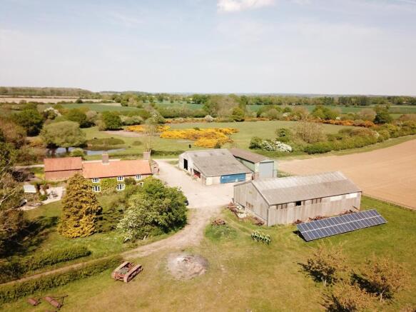 5 bed property, in Harpers Green Farm, £850,000