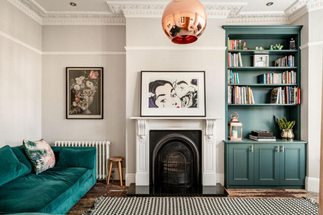 4 bed property, in Broadfield Road, £1,000,000