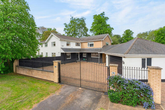 5 bed property, in High Street, £875,000