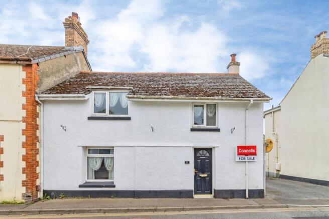 3 bed property, in Fore Street, £280,000