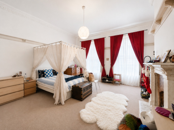 8 bed property, in Chatham Street, £675,000