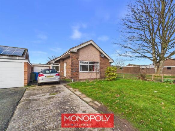 2 bed property, in Lon Tywysog, £225,000