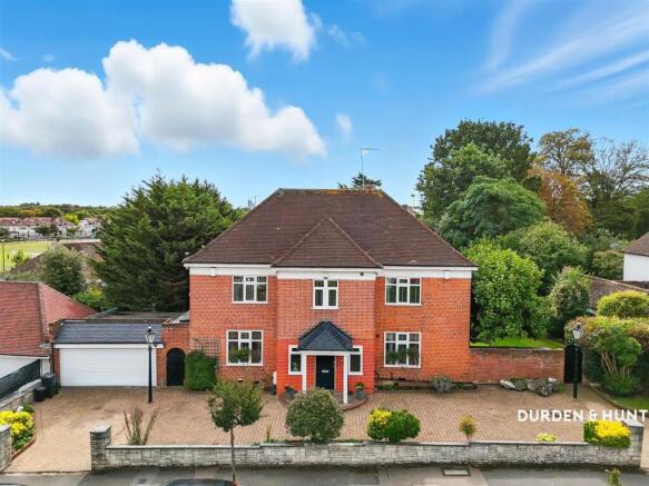 5 bed property, in The Avenue, £2,400,000
