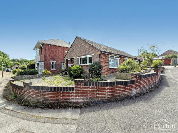3 bed property, in Hyde Road, £340,000