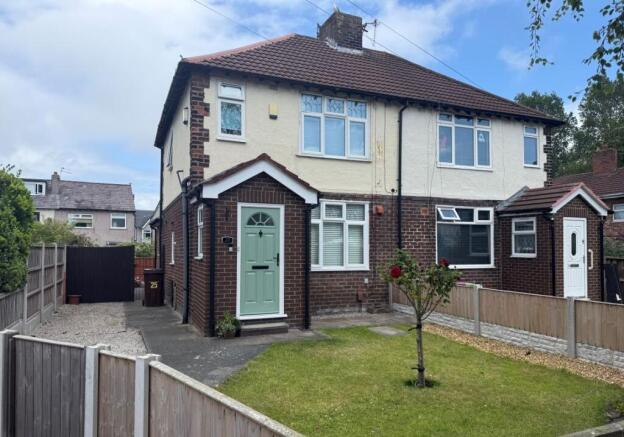 3 bed property, in 25 Grasmere Gardens, £185,000