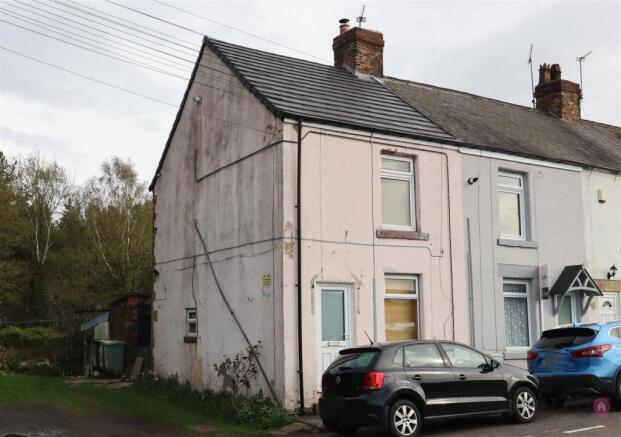 2 bed property, in Lightwood Road, £130,000