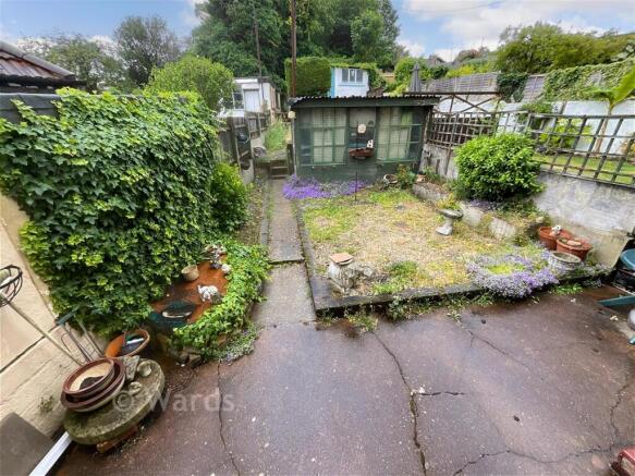 3 bed property, in Evesham Road, £375,000