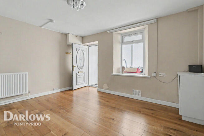 2 bed property, in Old Park Terrace, £130,000