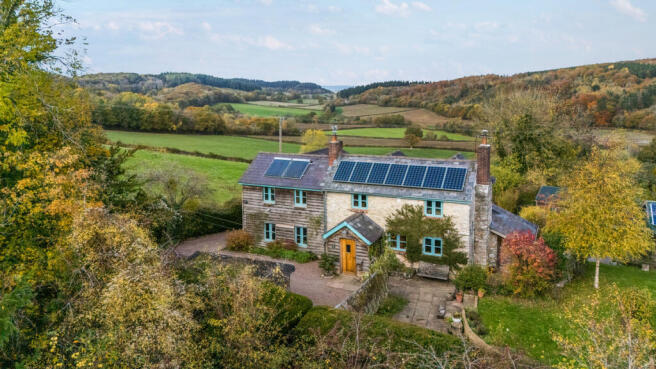 5 bed property, in Fownhope, £845,000