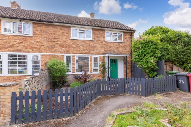 3 bed property, in Reddington Drive, £525,000