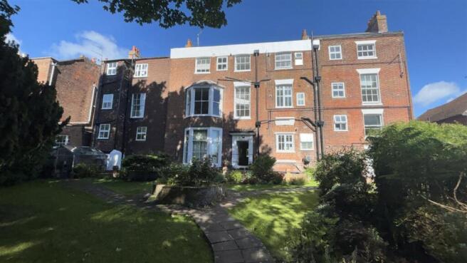 3 bed property, in St Stephens Road, £165,000