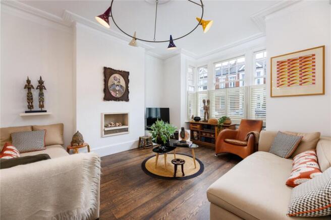 4 bed property, in Chelverton Road, £1,635,000