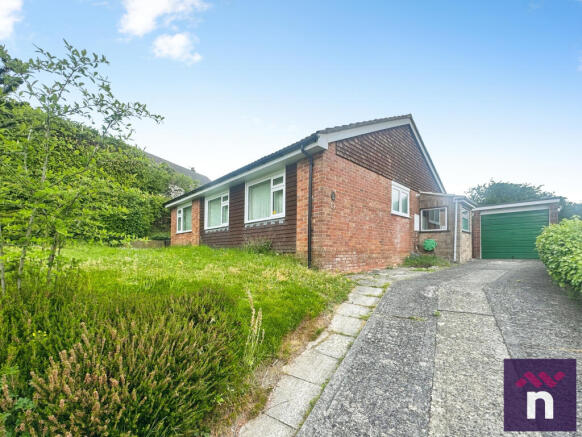 3 bed property, in Ebble Crescent, £325,000