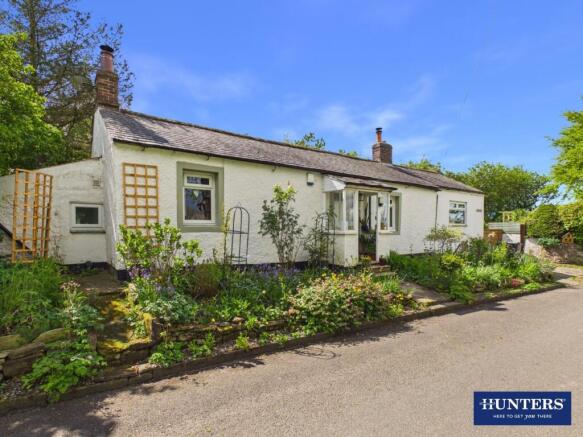 1 bed property, in Wenault, £205,000