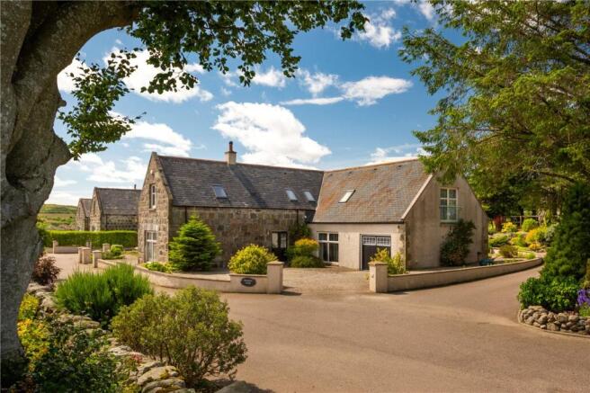 6 bed property, in Drambeel Lodge, £700,000
