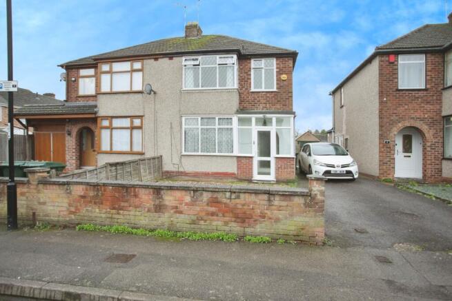 3 bed property, in Caludon Park Avenue, £239,950