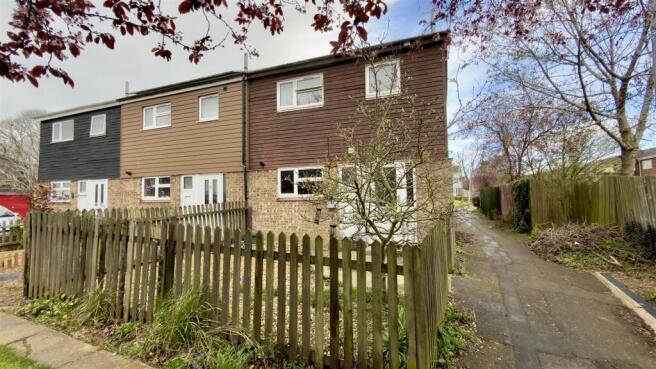 3 bed property, in Essendyke, £175,000