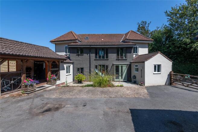 3 bed property, in Holford, £600,000