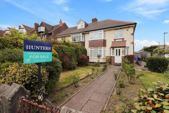 3 bed property, in Ringinglow Road, £395,000