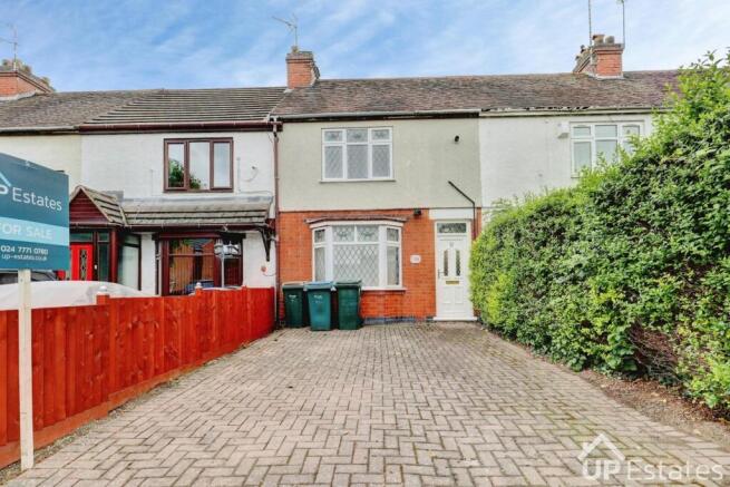 2 bed property, in Aldermoor Lane, £185,000