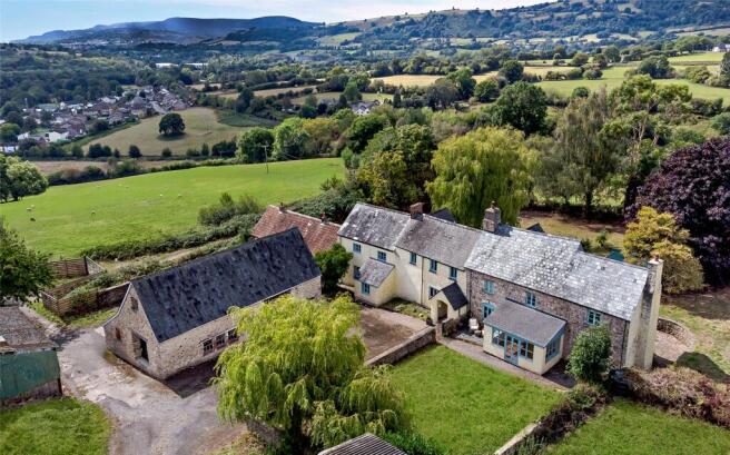 5 bed property, in Little Mill, £1,250,000