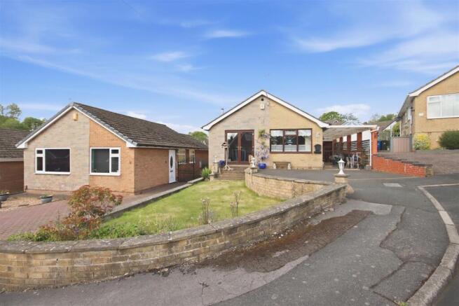 2 bed property, in Mardale Close, £230,000