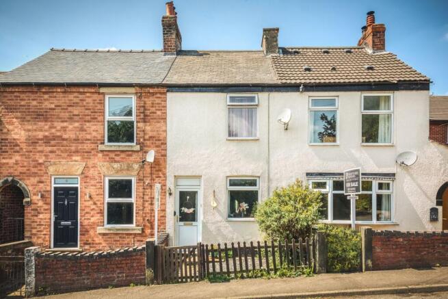 2 bed property, in Horsley Road, £115,000