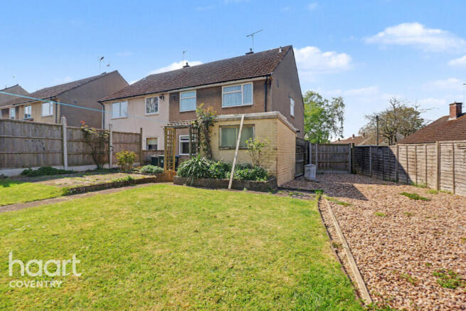 4 bed property, in Cavendish Road, £250,000