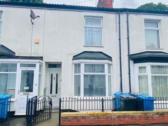 3 bed property, in Camden Street, £110,000