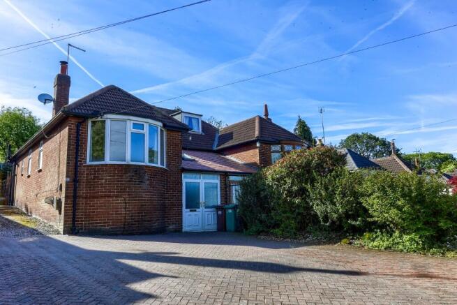 1 bed property, in Tinshill Road, £299,950
