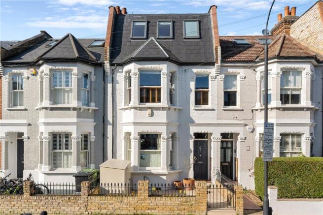 6 bed property, in Queensmill Road, £1,800,000