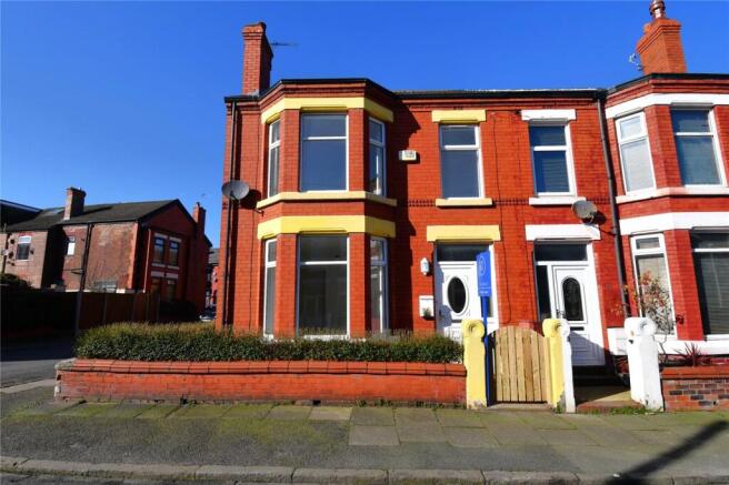 3 bed property, in Strathcona Road, £185,000