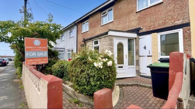 3 bed property, in Woolcombe Road, £200,000