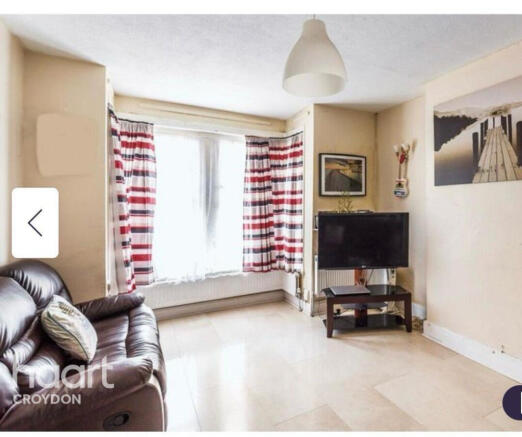 3 bed property, in Pemdevon Road, £425,000