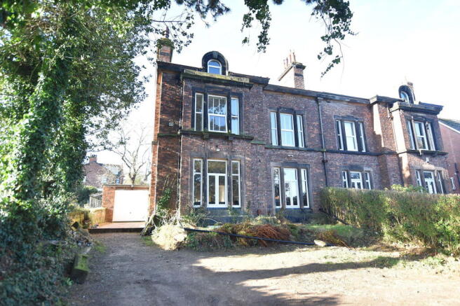 7 bed property, in Tollemache Road, £650,000