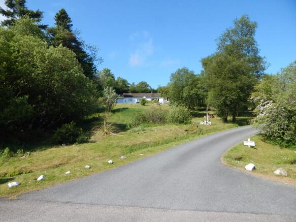 Land, in Viewfield Road, £100,000