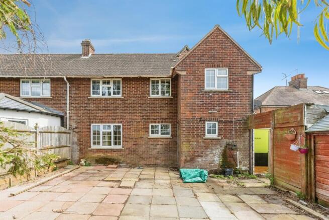 3 bed property, in Addington Road, £280,000