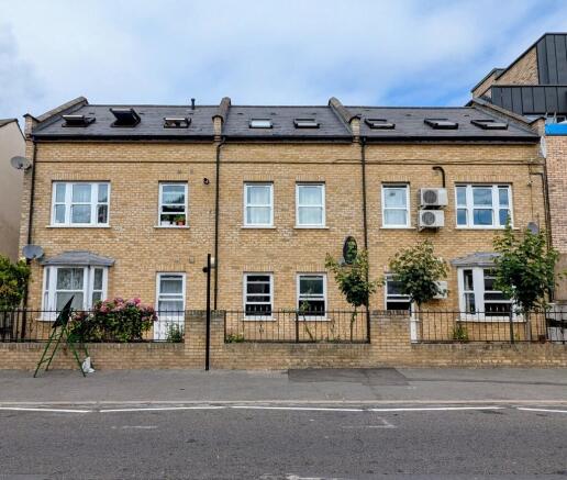 16 bed property, in Harrow Road, £2,500,000