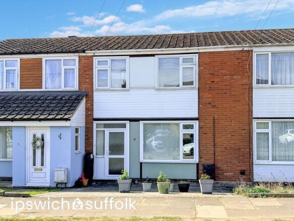 3 bed property, in Sandpiper Road, £210,000