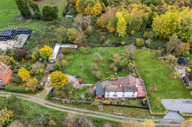 4 bed property, in Hillend, £700,000
