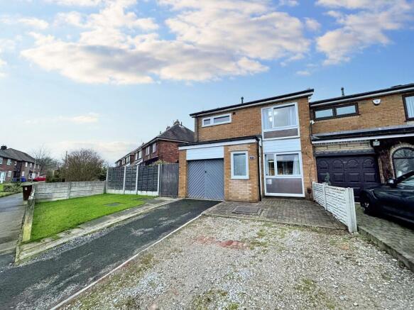 3 bed property, in Tintern Avenue, £250,000