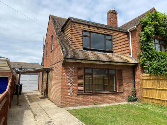 3 bed property, in Morse Road, £335,000